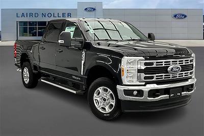 New 2025 Ford F-350 XLT Crew Cab 4x4 SRW Pickup for sale #FK11282 - photo 2