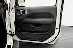 2021 Jeep Gladiator Crew Cab 4x4 Pickup for sale #PT12207 - photo 25