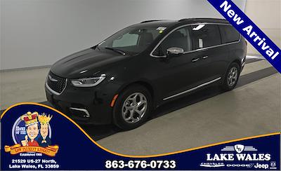 Used 2023 Chrysler Pacifica - photo 1