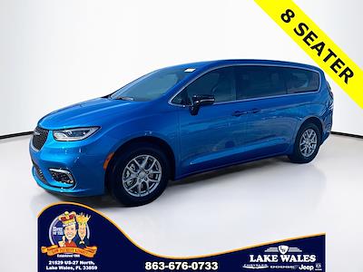 Used 2026 Chrysler Pacifica - photo 1