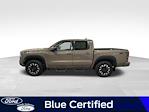 2022 Nissan Frontier Crew Cab 4WD Pickup for sale #24T1707B - photo 2