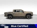 2022 Nissan Frontier Crew Cab 4WD Pickup for sale #24T1707B - photo 4
