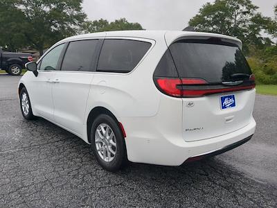 2023 Chrysler Pacifica FWD Minivan for sale #AR512965 - photo 2
