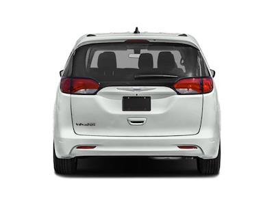 Used 2020 Chrysler Voyager - photo 1