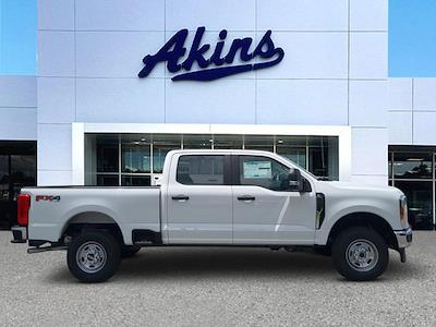 2025 Ford F-350 Crew Cab SRW 4WD Pickup for sale #SEC91694 - photo 1
