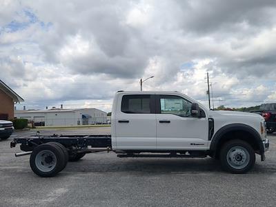 New 2025 Ford F-450 XL Crew Cab 4WD Cab Chassis for sale #SED18990 - photo 2