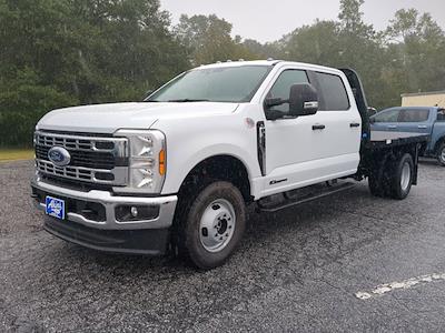 New 2026 Ford F-350 XL Crew Cab 4WD 9' 6" Knapheide Steel Flatbed Truck with Gooseneck Hitch for sale #TEC23109 - photo 1