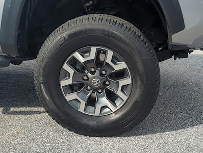 Used 2017 Toyota Tacoma - photo 1