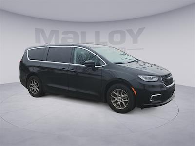 Used 2024 Chrysler Pacifica Touring L Minivan for sale #MP12284 - photo 1