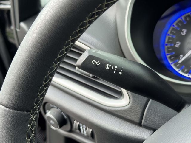Used 2025 Chrysler Pacifica - photo 27