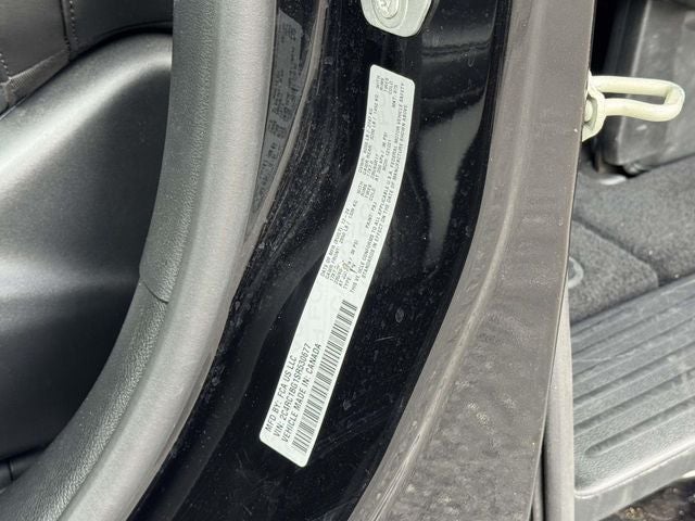 Used 2025 Chrysler Pacifica - photo 32