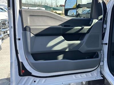 New 2024 Ford F-550 - photo 1