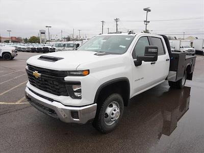 2024 Chevrolet Silverado 3500 Crew Cab 4x4, Knapheide PGND Gooseneck Flatbed Truck for sale #245175F - photo 1