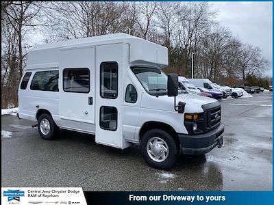 Used 2011 Ford E-350 - photo 1