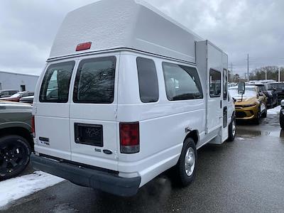 Used 2011 Ford E-350 - photo 1