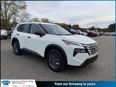 Used 2024 Nissan Rogue - photo 1