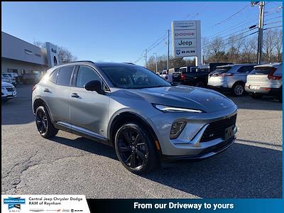 Used 2024 Buick Envision - photo 1