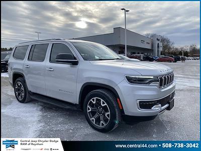 Used 2024 Jeep Wagoneer - photo 1