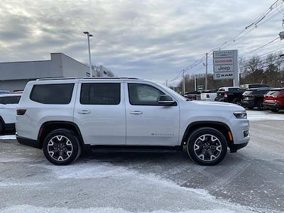 Used 2024 Jeep Wagoneer - photo 1