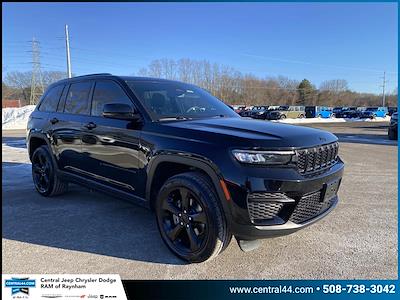 Used 2023 Jeep Grand Cherokee - photo 1