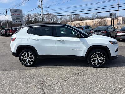 Used 2025 Jeep Compass - photo 1