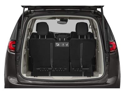 Used 2022 Chrysler Pacifica - photo 1