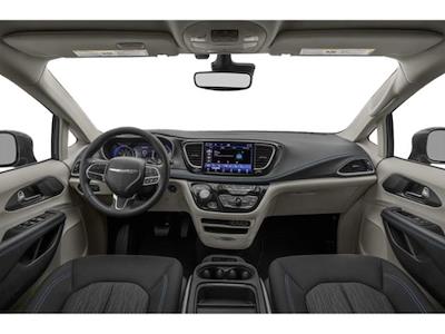 Used 2022 Chrysler Pacifica - photo 1