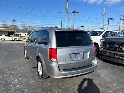 Used 2020 Dodge Grand Caravan SXT FWD Minivan for sale #P25006 - photo 2