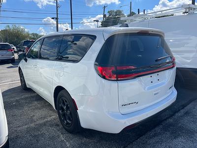 2023 Chrysler Pacifica FWD Minivan for sale #P25170 - photo 2