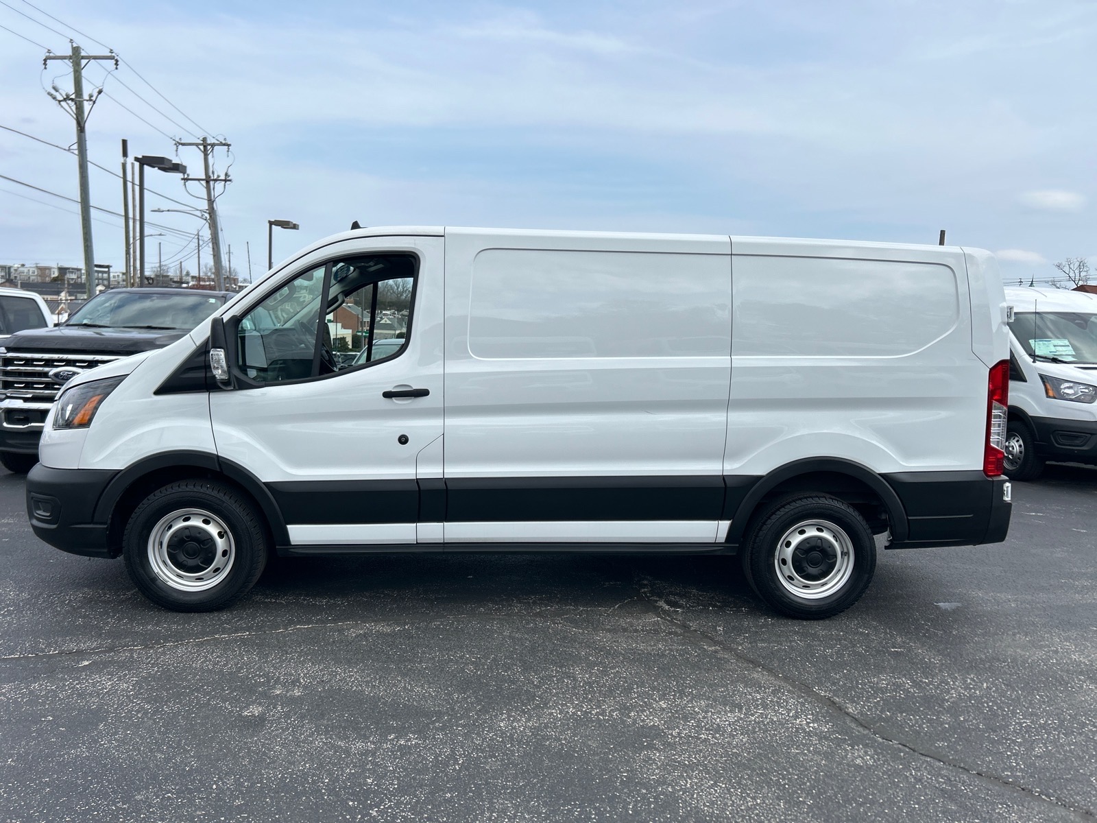 Used 2023 Ford Transit 150 - photo 6