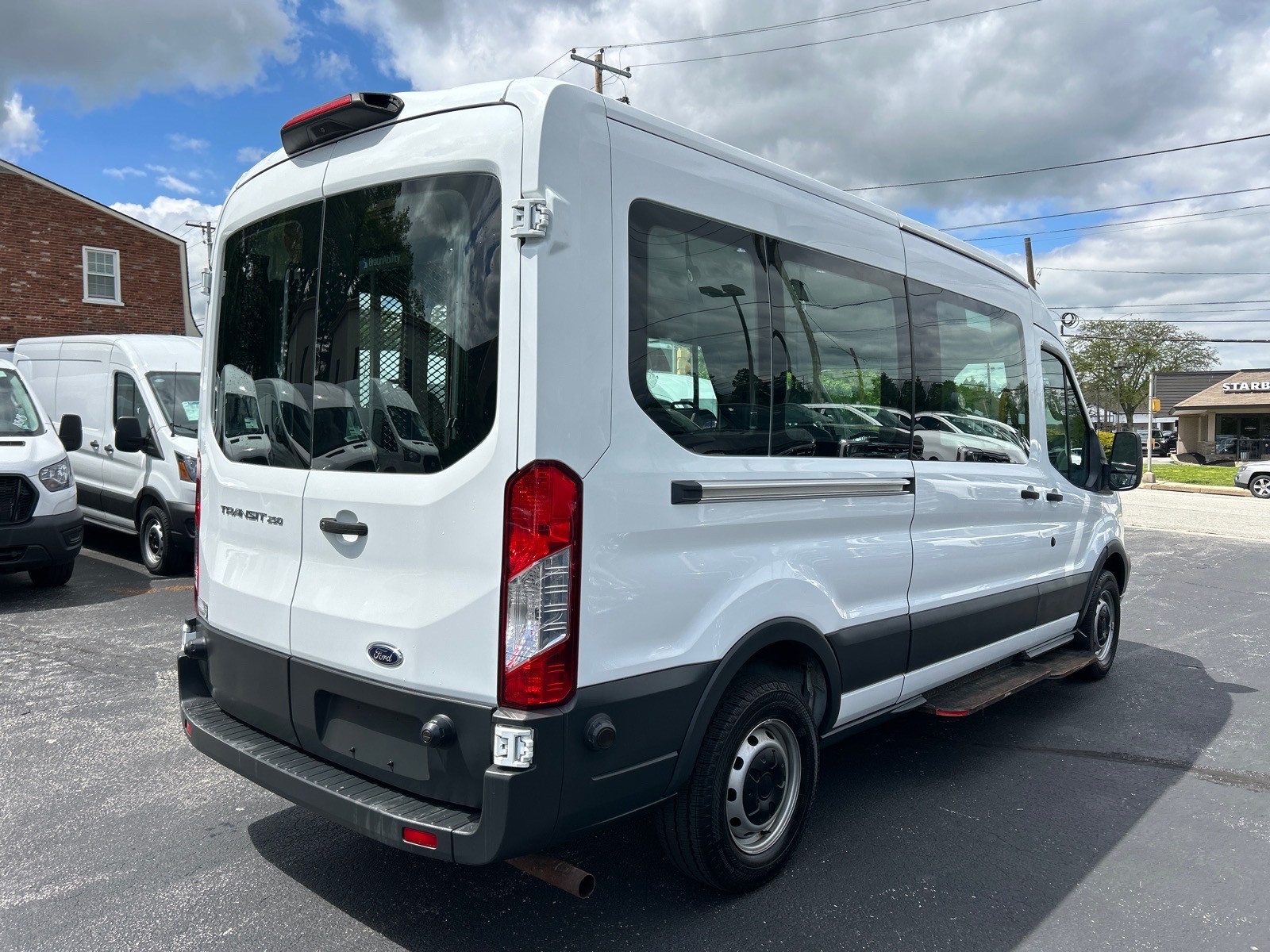 Used 2018 Ford Transit 250 - photo 29