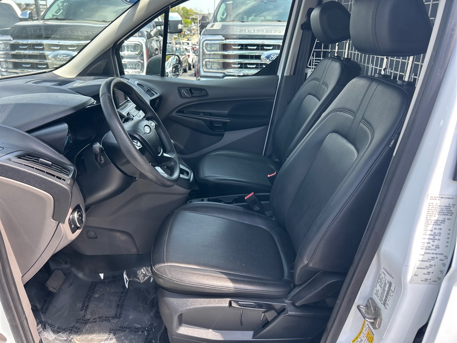 Used 2020 Ford Transit Connect - photo 2