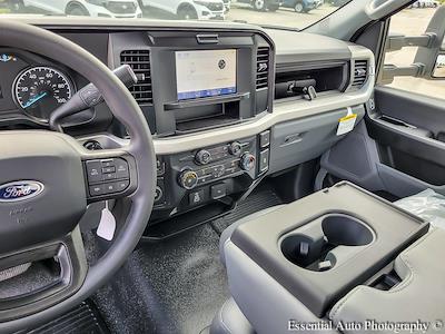 New 2025 Ford F-450 - photo 1