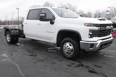 2024 Chevrolet Silverado 3500 Crew Cab 4x4, Cab Chassis for sale #30390D - photo 1