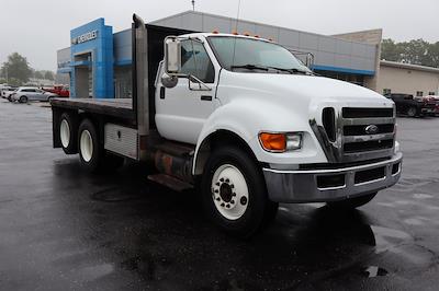 Used 2007 Ford F-750 FL Regular Cab Flatbed Truck for sale #30988B - photo 2