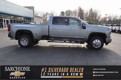 2025 Chevrolet Silverado 3500 Crew Cab 4x4 Pickup for sale #31693 - photo 1