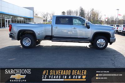 2025 Chevrolet Silverado 3500 Crew Cab 4x4 Pickup for sale #31720 - photo 1