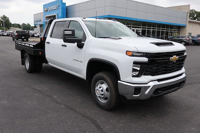 New 2025 Chevrolet Silverado 3500 Work Truck Crew Cab 4x4 Flatbed Truck for sale #32105 - photo 2