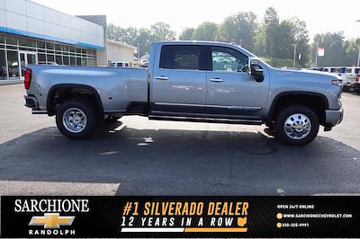 2025 Chevrolet Silverado 3500 Crew Cab 4x4 Pickup for sale #32166 - photo 1