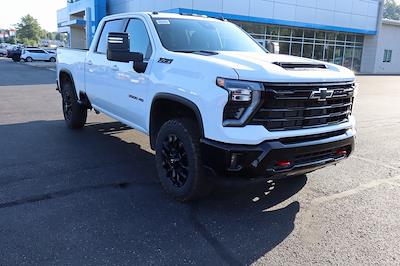 2025 Chevrolet Silverado 3500 Crew Cab 4x4 Pickup for sale #32197 - photo 2