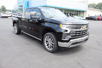 2025 Chevrolet Silverado 1500 Crew Cab 4x4 Pickup for sale #32199 - photo 2