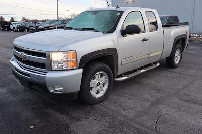 2011 Chevrolet Silverado 1500 Extended Cab 4WD Pickup for sale #32634B - photo 2
