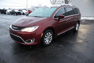 Used 2017 Chrysler Pacifica Touring L Minivan for sale #32665C - photo 2