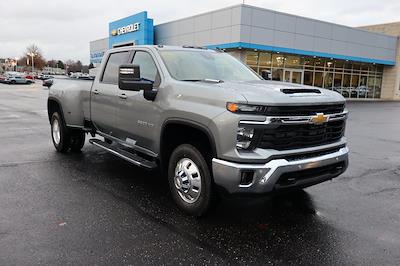 2026 Chevrolet Silverado 3500 Crew Cab 4WD Pickup for sale #33000 - photo 2