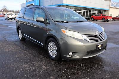 Used 2012 Toyota Sienna XLE Minivan for sale #33153B - photo 2