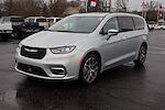 2022 Chrysler Pacifica FWD Minivan for sale #33215A - photo 44
