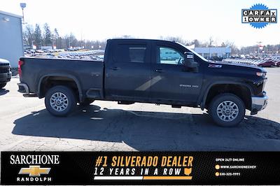 Used 2025 Chevrolet Silverado 2500 - photo 1