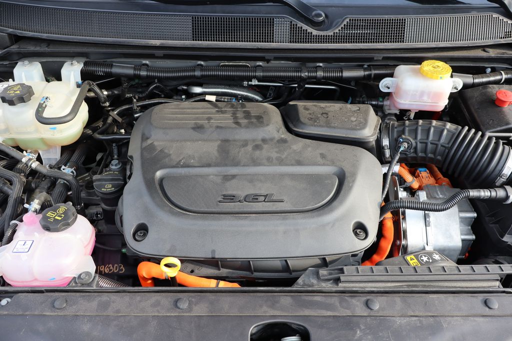Used 2025 Chrysler Pacifica - photo 43