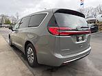 Used 2025 Chrysler Pacifica Select Minivan for sale #P1032 - photo 3