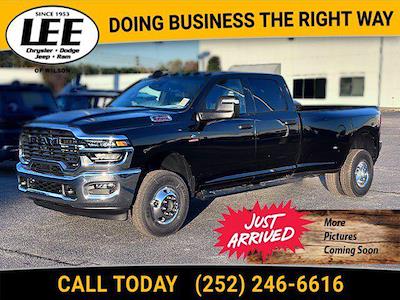 New 2026 Ram 3500 Tradesman Crew Cab 4x4 DRW Pickup for sale #194780 - photo 1
